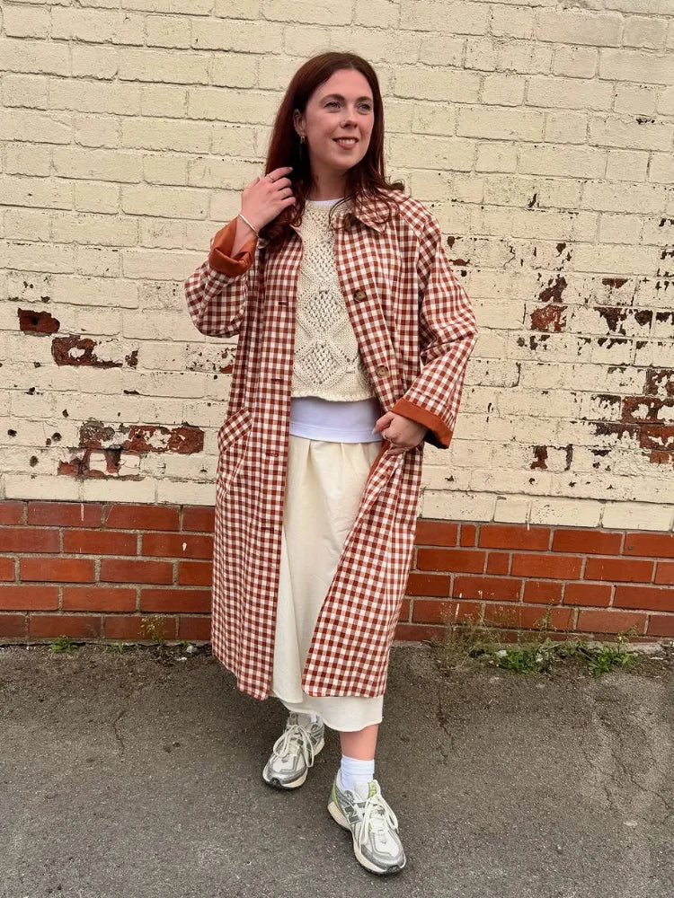 Lorance™ | Trench Long Carreaux Rouge